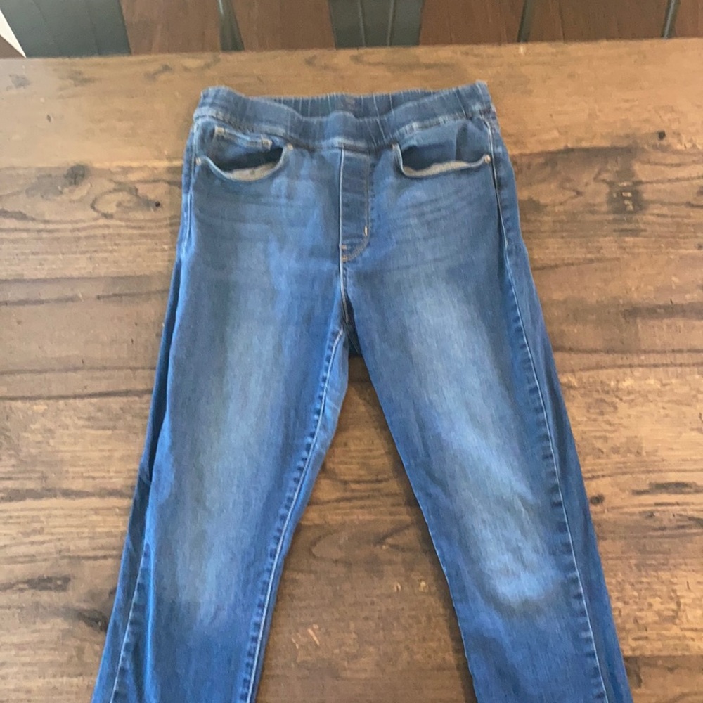 Levi Pull on Skinny Jeans